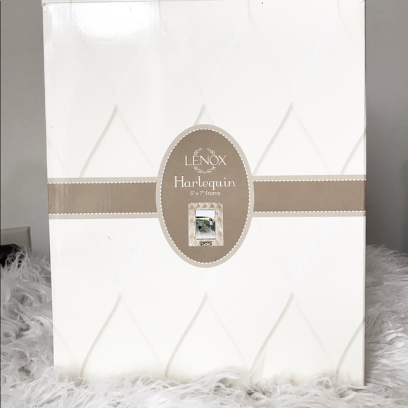 Lenox Harlequin 5x7 Lead Crystal Frame - Picture 3 of 3